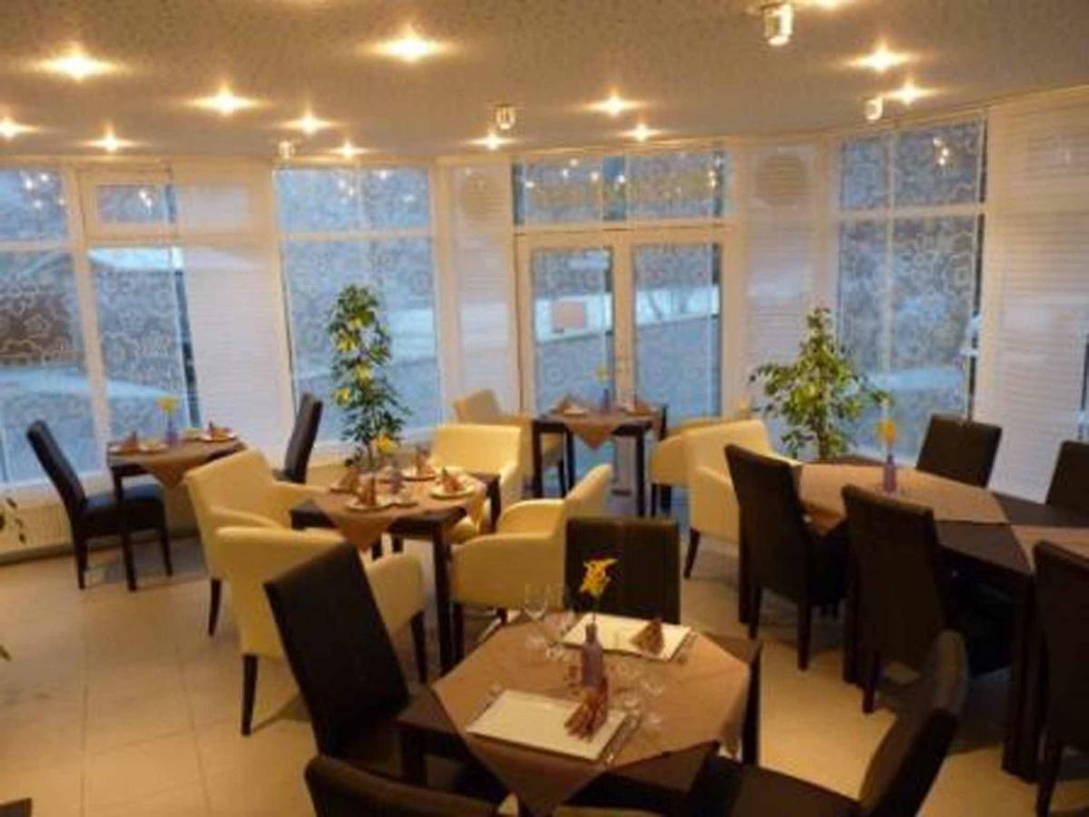 Cafe Und Pension Ringer Vilseck Zewnętrze zdjęcie